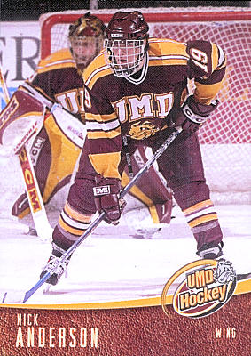 Minnesota-Duluth Bulldogs 2004-05 hockey card image