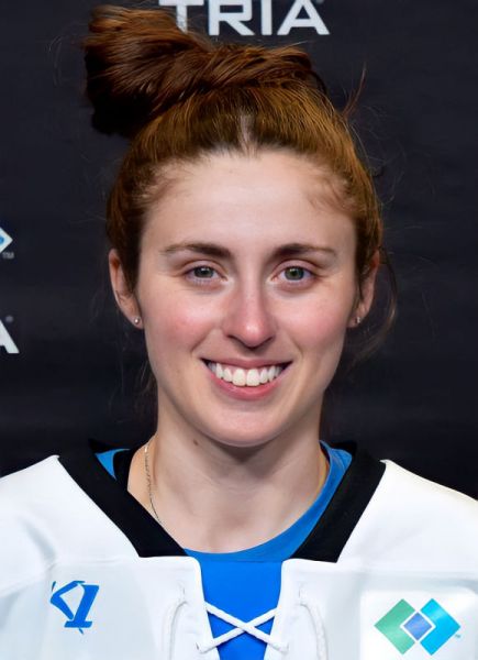 Amanda Leveille hockey player photo