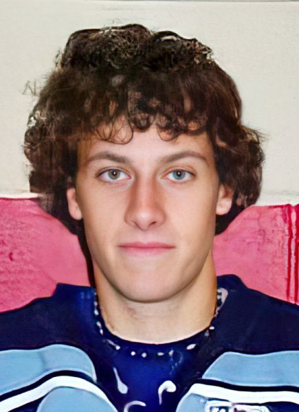 Ben Huebsch hockey player photo