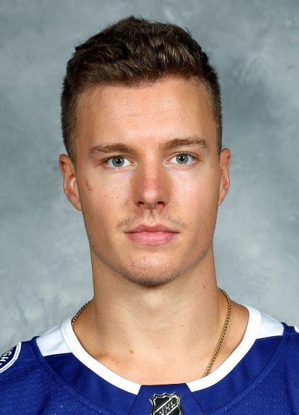 Ben Thomas hockey player photo