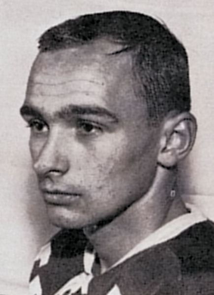 Bill Wilms hockey player photo