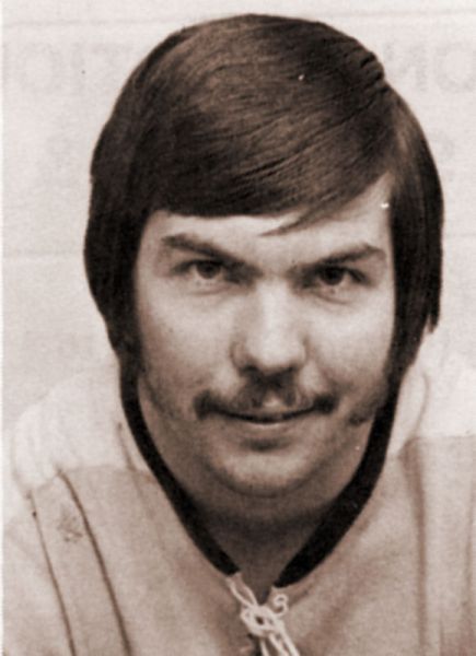 Bob Dube hockey player photo