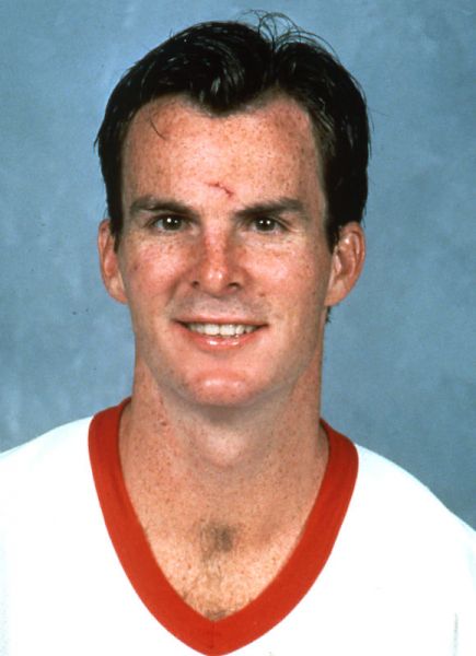 Bob Errey hockey player photo