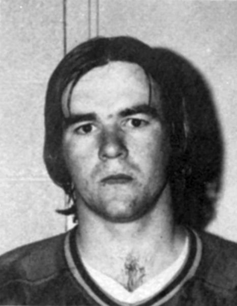 Bob MacGuigan hockey player photo