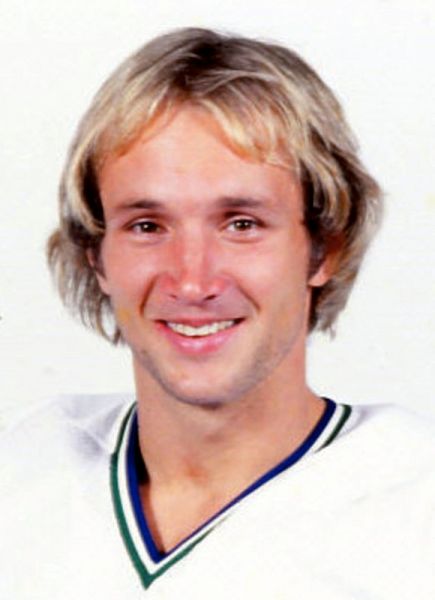 Bob Stephenson hockey player photo