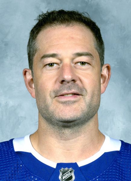 Brian Elliott hockey player photo