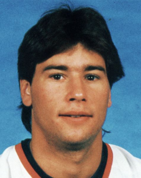 Bruce Cassidy hockey player photo