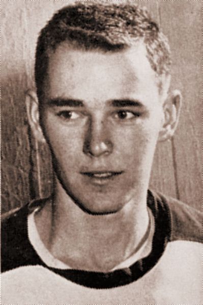 Carl Forster hockey player photo