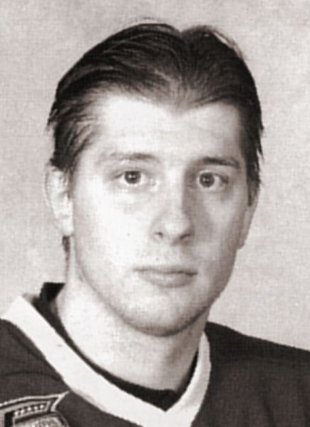 Chris Bell hockey player photo