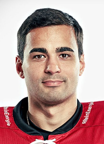 Daniar Dshunussow hockey player photo