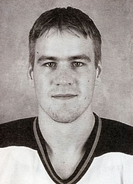 Daryl Andrews hockey player photo