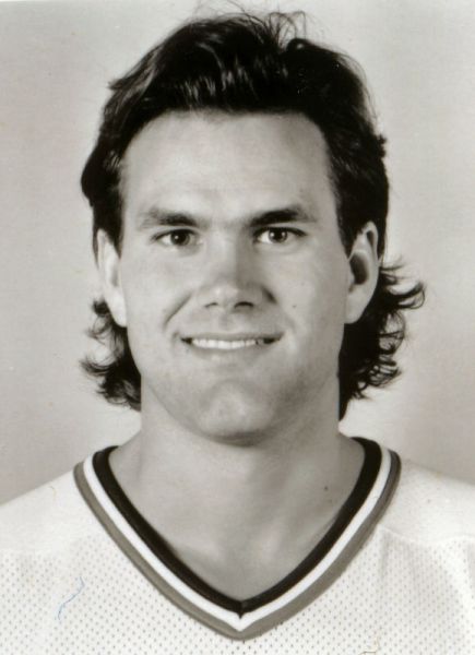 Daryl Reaugh hockey player photo