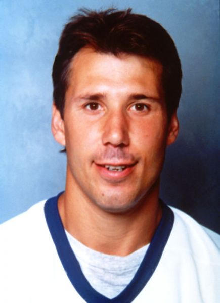 Dave Andreychuk hockey player photo