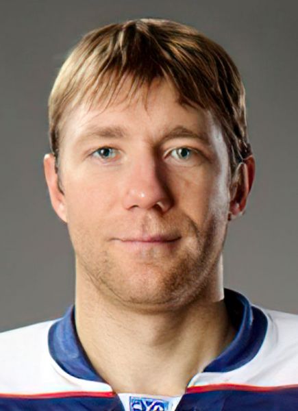 Denis Arkhipov hockey player photo