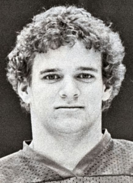 Dennis Gibbons hockey player photo