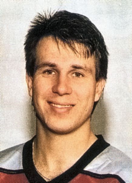 Dennis Holland hockey player photo
