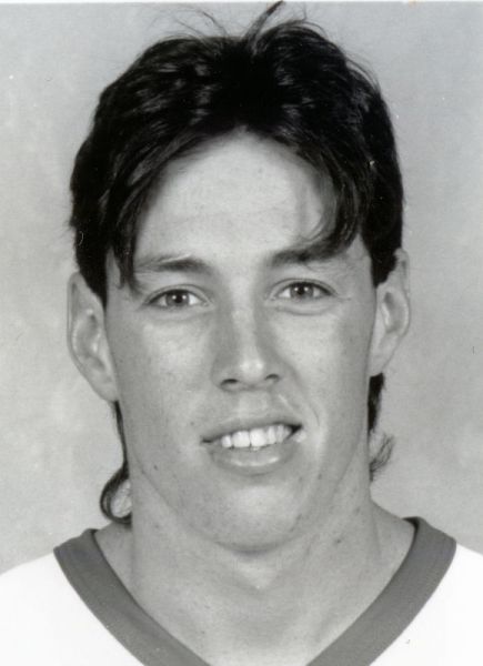 Derek Grant hockey player photo