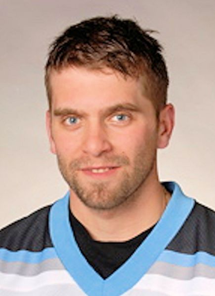 Derek Gustafson hockey player photo