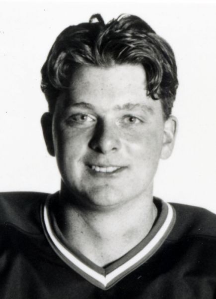 Dion Darling hockey player photo