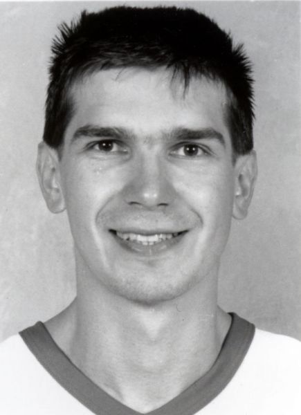 Dmitri Motkov hockey player photo