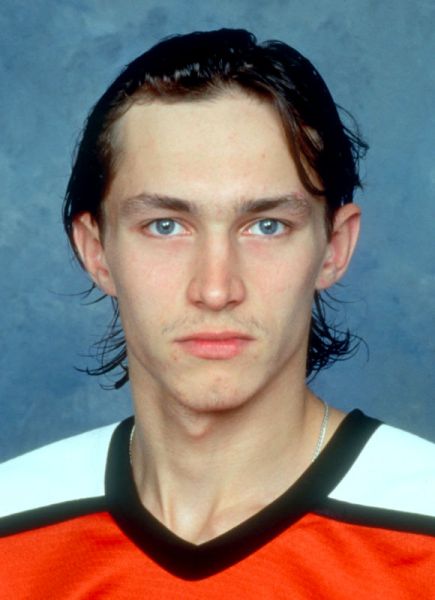 Dmitri Tertyshny hockey player photo
