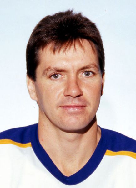 Don Lever hockey player photo