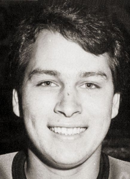 Doug McEwen hockey player photo
