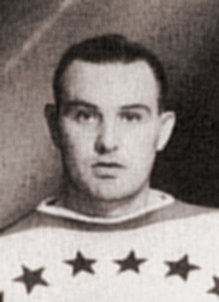 Earl Robertson hockey player photo