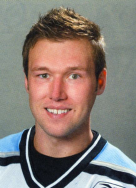 Ed Hill hockey player photo