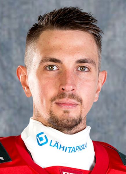 Eetu Koivistoinen hockey player photo