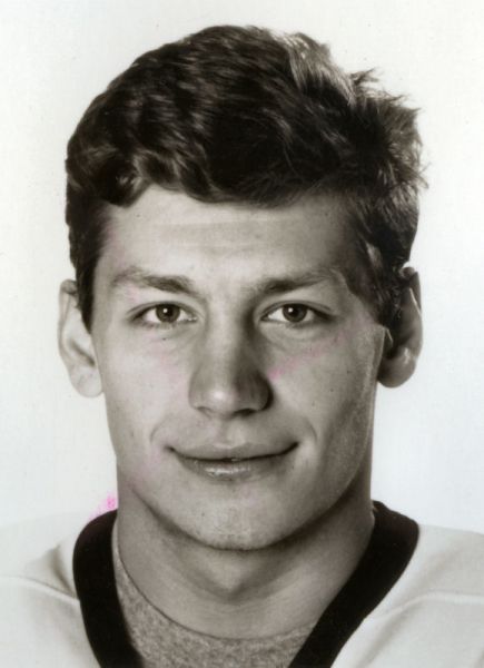 Eugene Pavlov hockey player photo