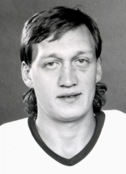 Evgeny Davydov hockey player photo