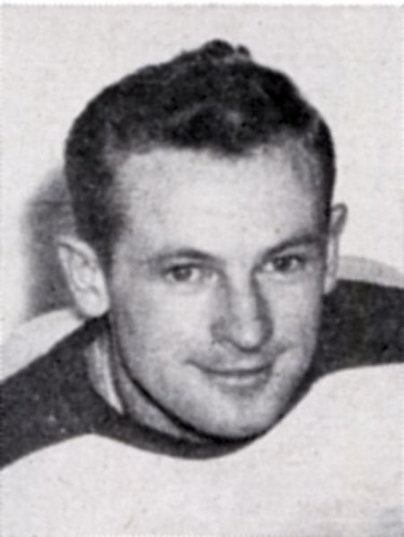 Fred Gibbon hockey player photo