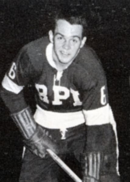 Fred Kitchen hockey player photo