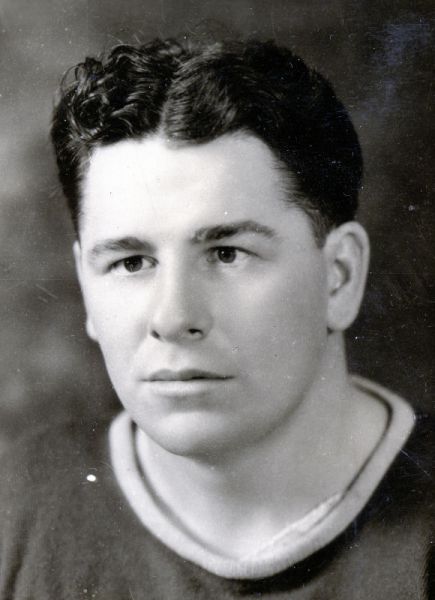 Fred Robertson hockey player photo