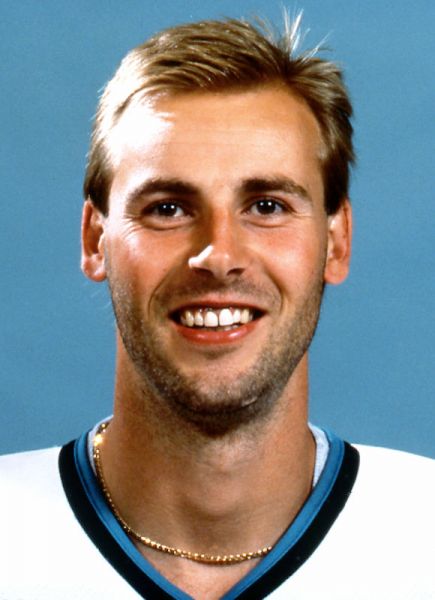 Fredrik Nilsson hockey player photo