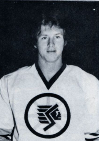 Gary MacGregor hockey player photo