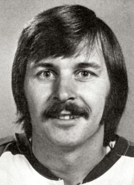 Gene Peacosh hockey player photo