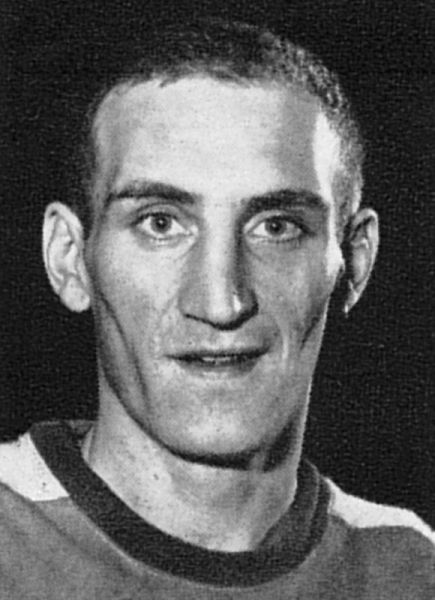 George Stanutz hockey player photo