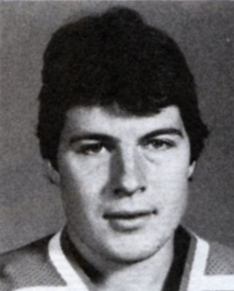 Gord Garbutt hockey player photo