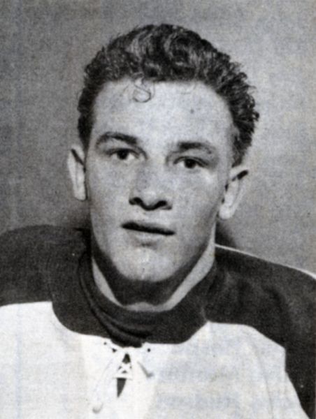 Gordon Clements hockey player photo
