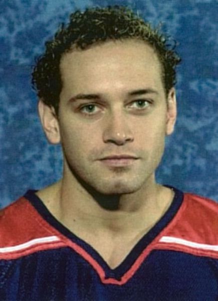 Greg Hewitt hockey player photo