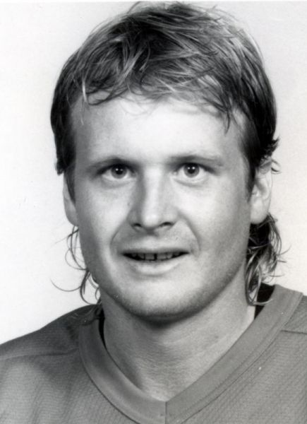 Greg Stefan hockey player photo