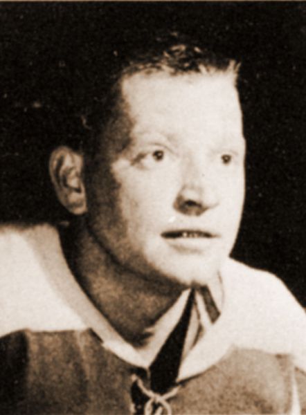 Hank Bassen hockey player photo