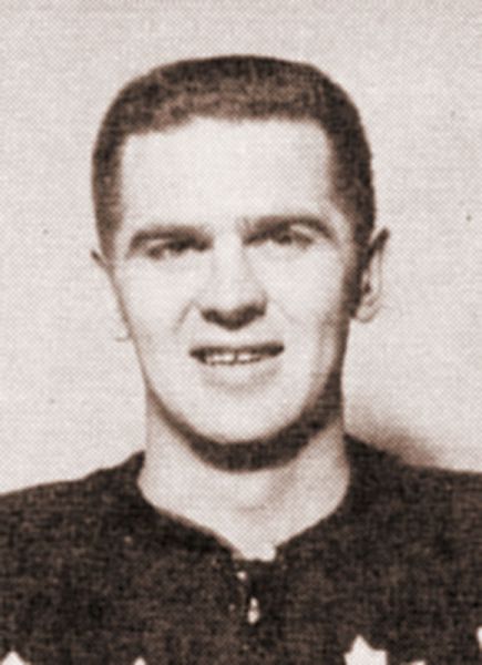 Harry Sinden hockey player photo