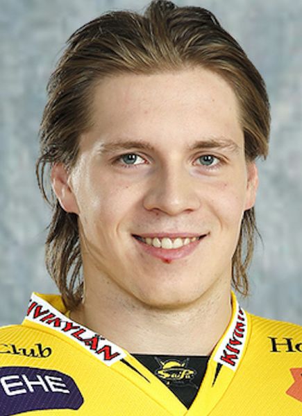 Henry Karjalainen hockey player photo