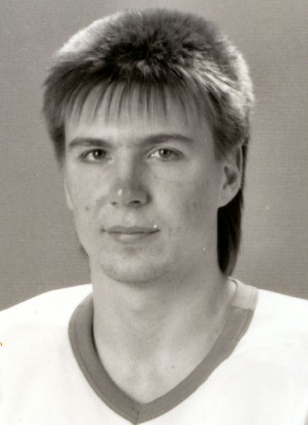 Jari Gronstrand hockey player photo