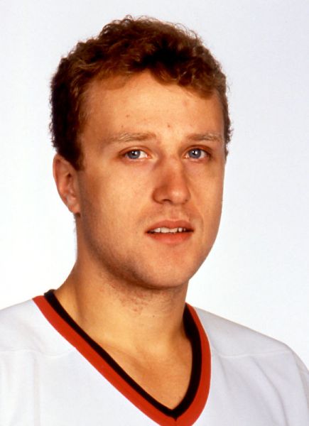 Jaroslav Modry hockey player photo