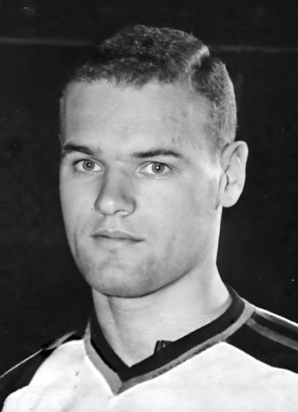 Jerry Randall hockey player photo