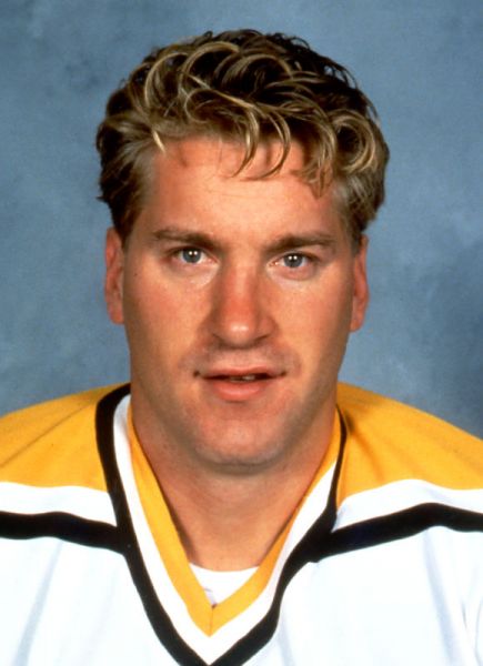 Jim McKenzie hockey player photo